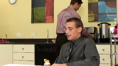 ryan raz tommy defendi - free gay porn