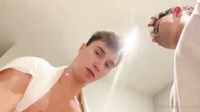 buddies jerk off oral - free gay porn