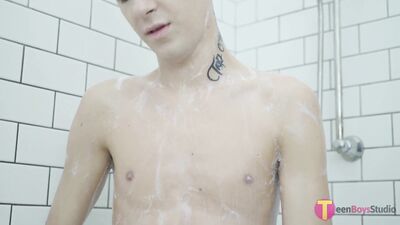 skinny boy randi wanking for you to watch