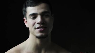 model spotlight levi karter