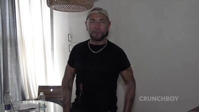 Komyk kitty well fucked by James Benett - free gay porn