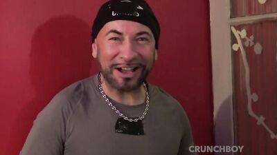 Ray Dixon & Jess Royan - Young straight bearded man depucated by the big cock jess royan - free gay porn