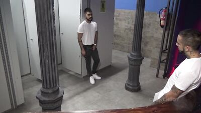 Valentino fucked by arab in glory holes cruising - free gay porn