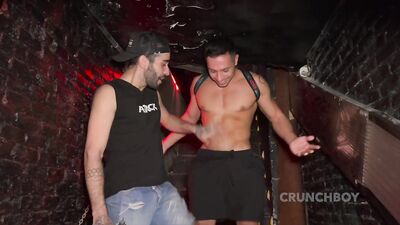Tiago Dasilva & Lopsa Cum - Hot guy offered to Tiago Dasilva - free gay porn