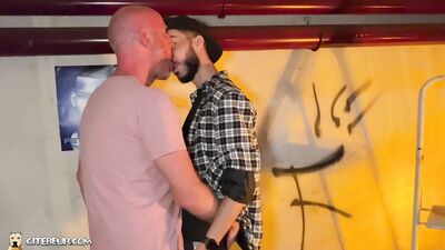 Cocksucker & Ruivo Gostoso - 3am need cum - free gay porn
