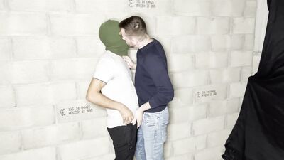 Nathan Madness well submitted to a straight redneck from Lyon - gay porn video