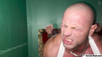 2 MACHOS Viktor Rom - gay porn video