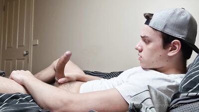 Connor Peters - Do you wish i was your room mate & that would be interesting - gay porn video