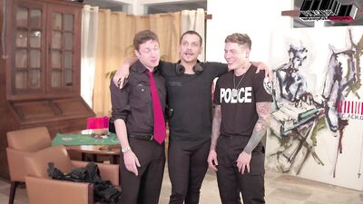 Russo (Boy Lixo) & Jhon Jhon - Bareback (Cassino 2) Making-Of 2021-06-17 - gay porn video