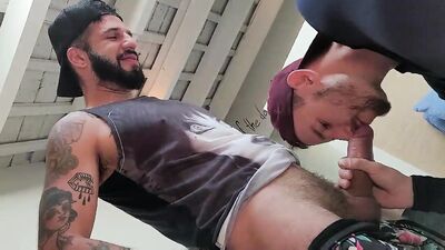 Round 2 for Ridick in Argentina Romeo Davis XL - gay porn video