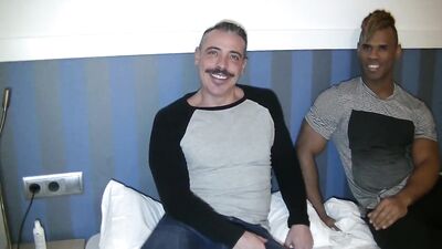 Sexy daddy MARC FERRER fucked by a top master ebony Ridder RIVERA 2021-09-06 - gay porn video