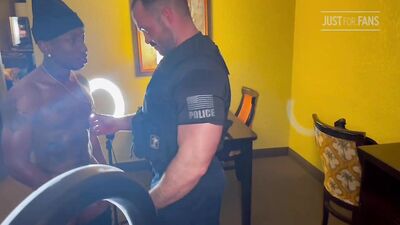 JustForFans - Nicholas Cranston (OfficerMuscles) went to the hotel