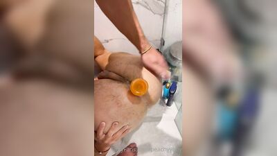 OnlyFans - PEACHY BOY - Two naughty boys sharing a dildo in the shower together of myself and @thesexypt