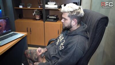 Apolo adri ,juan lucho y sergio APOLO ADRI - gay porn video