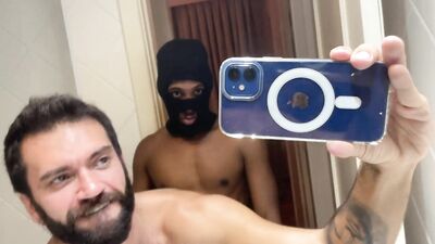 Gabriel Alencar fucks Mike Verinne MIKE VERINNE - gay porn video