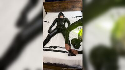 derekpalacioss - 2025-04-07 - getting dumbed down and dressed head to toe in rubber and my drone hood getting caressed and