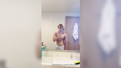 Valsplace gay porn video (53)