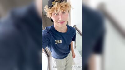 Valsplace gay porn video (51)