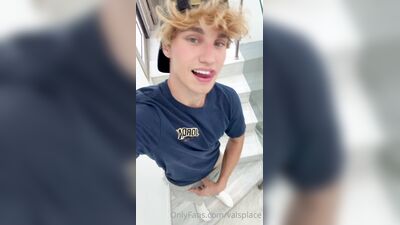 Valsplace gay porn video (51)