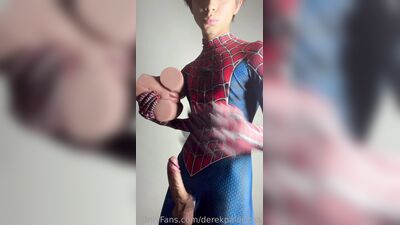 derekpalacioss - 2022-10-16 - a bit rushed because I was waiting for the suit and toy to d 3