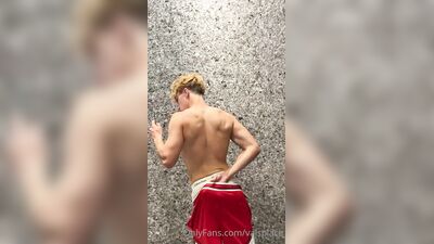 Valsplace gay porn video (141)