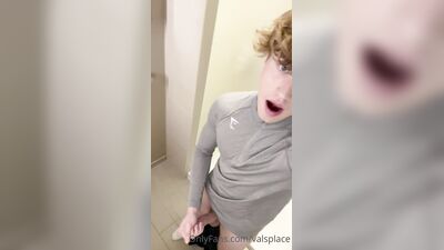 Valsplace gay porn video (149)
