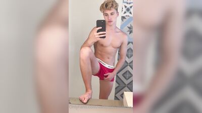Valsplace gay porn video (216)