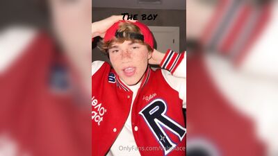 Valsplace gay porn video (101)