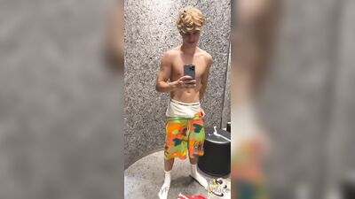 Valsplace gay porn video (136)
