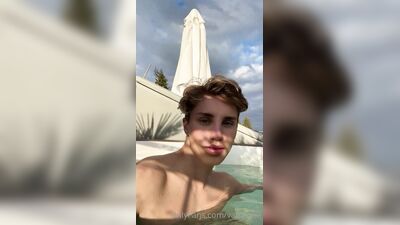 Valsplace gay porn video (27)