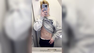 Valsplace gay porn video (21)