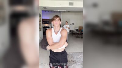 Valsplace gay porn video (5)