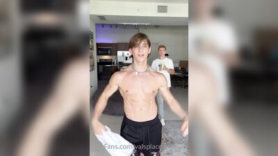 Valsplace gay porn video (5)