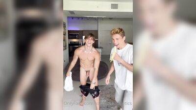 Valsplace gay porn video (5)