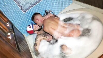 Deep Bathtub Mars Gymburger - gay porn video