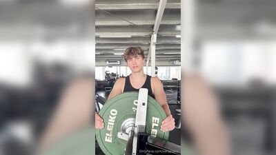 Valsplace gay porn video (189)