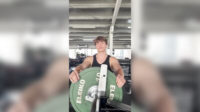 Valsplace gay porn video (189)