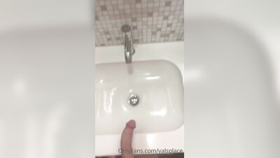 Valsplace gay porn video (19)