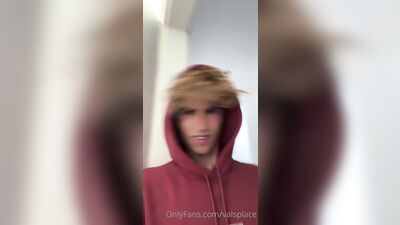 Valsplace gay porn video (56)