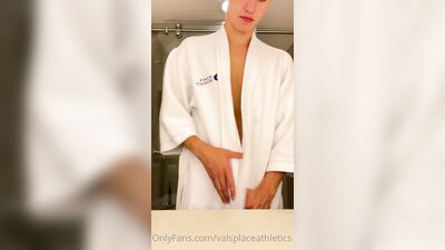 Valsplace gay porn video (7)