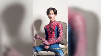 derekpalacioss - 2022-12-01 - spidey gets all numb shooting his webs