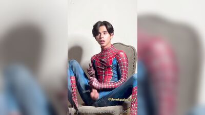 derekpalacioss - 2022-12-01 - spidey gets all numb shooting his webs