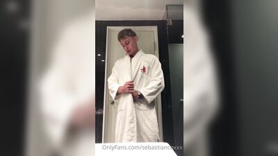 Sebastian Cox gay porn videos (8)