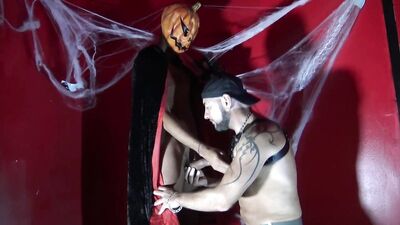 jess ROYAN fucked raw by amazing xxl cock for Halloween Jess - gay porn video