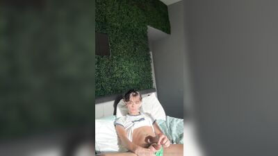 derekpalacioss - 2023-10-27 - woke up with the sun in my face making my eyes and my dick g