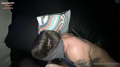 Fans - Zackybro101 - Woke up in the Morning and checked my grindrr and i saw @tophercris - gay porn video