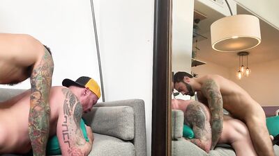 The Ginger Bred Couch DrewcyFrootXL