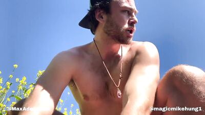 MagicMikeHung1 fucks MaxAdonisxxx outdoors in the fields