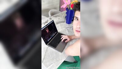 Xanderboyx and xanderandjay 'if you're wondering why I can't ever get anything done ' by 'xanderandjay' from - gay porn video