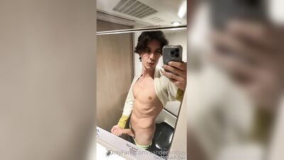 Xanderboyx and xanderandjay 'I was so horny on the train, I text Jay and told him I was g ' by 'xanderandjay' from - gay porn video